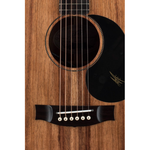 Акустическая гитара Maton EBW70C